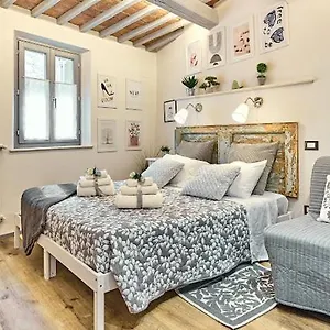 Apartment La Casina Di Rosa 